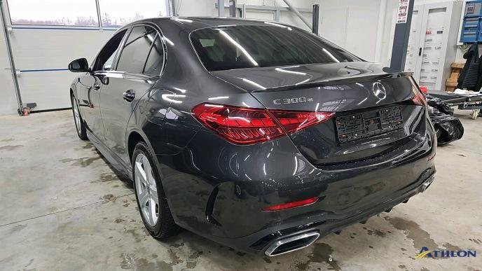 Mercedes-Benz C 300e AMG Line