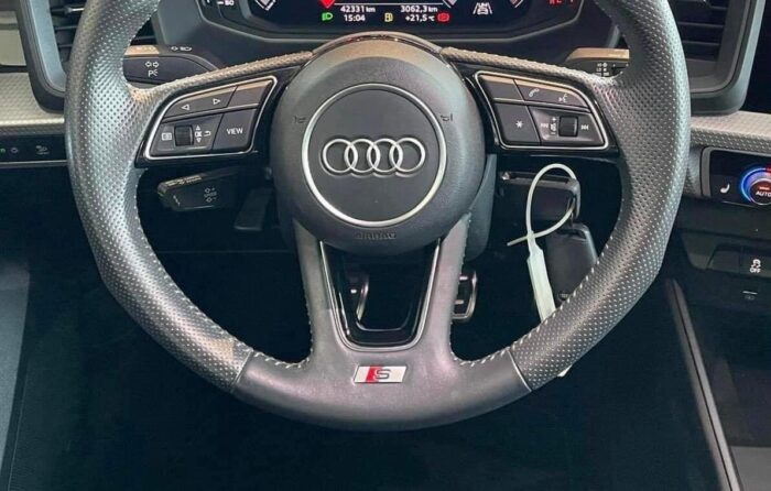 AUDI A 1 SPORTBACK 30 TFSI S-LINE