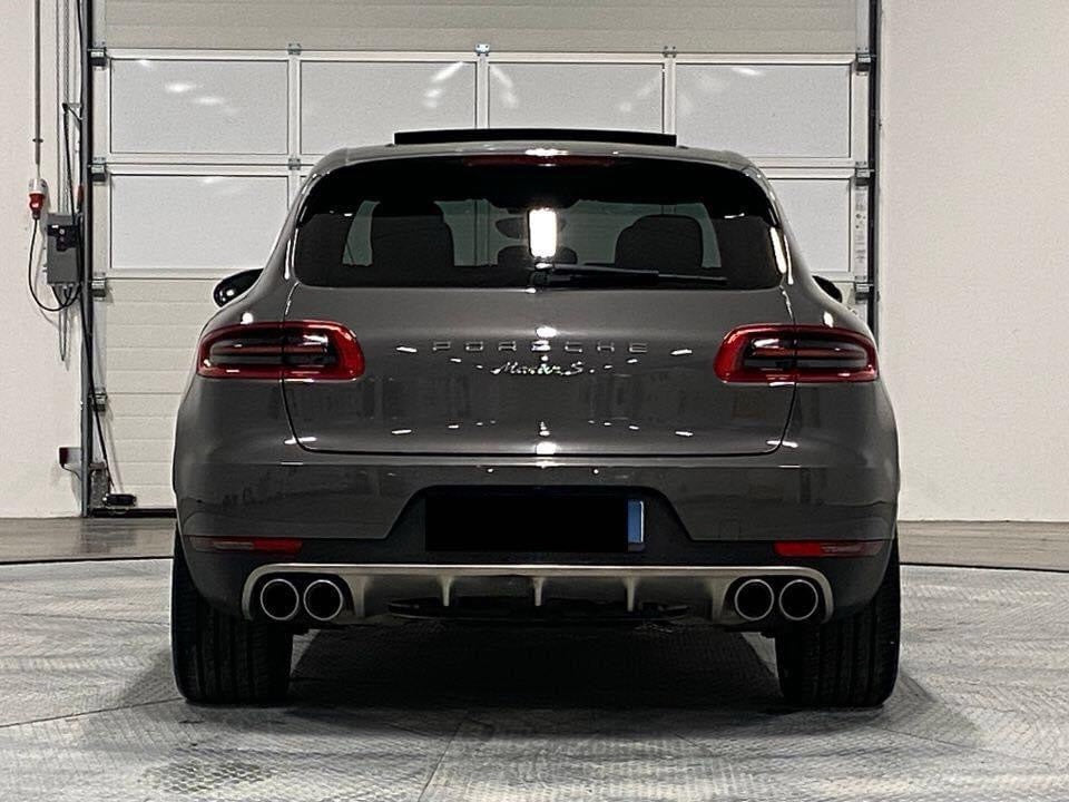 Porsche Macan S